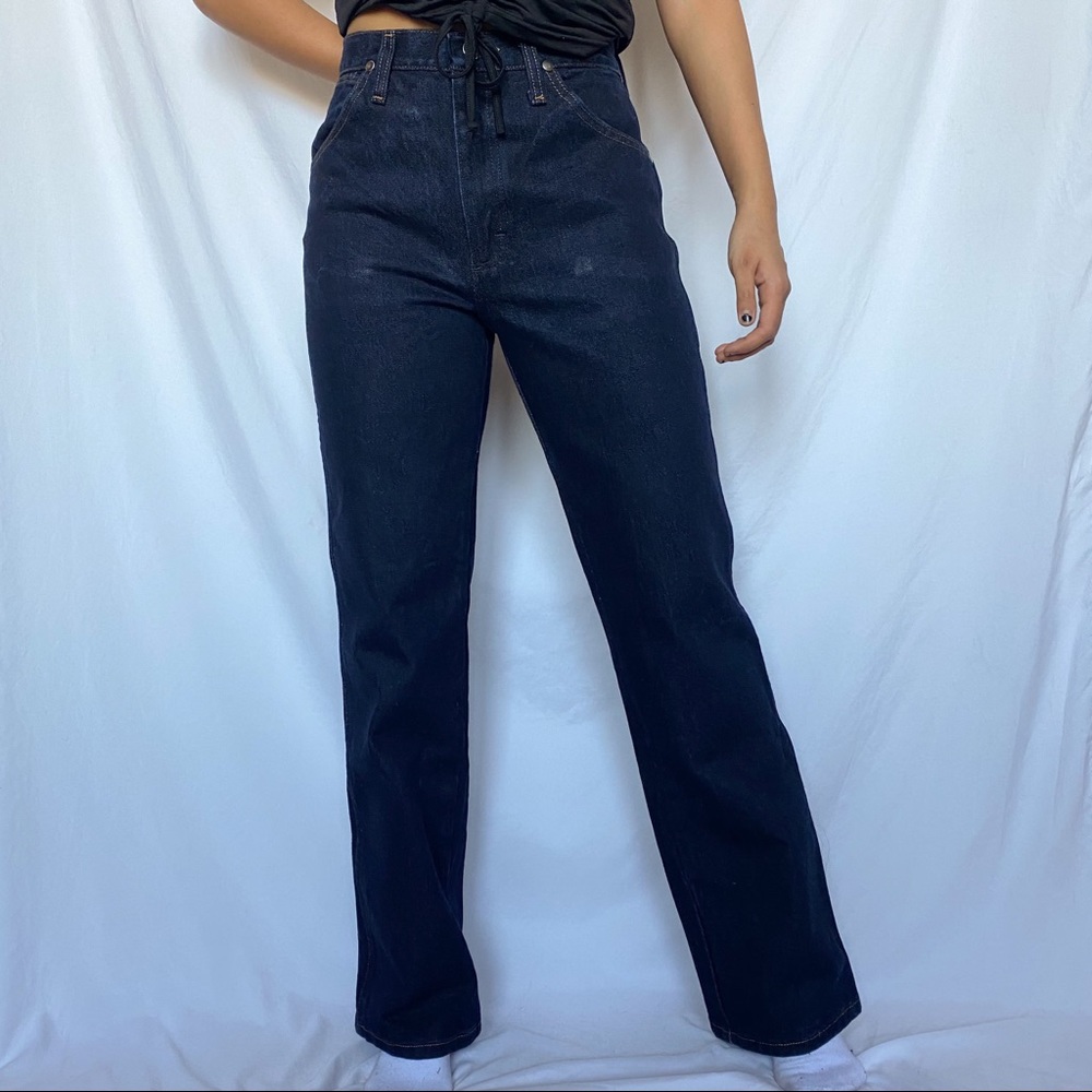[SOLD] Wrangler Dark Wash Highwaisted Mom Jeans